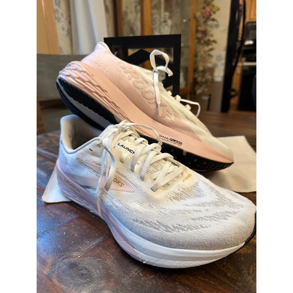 Brooks‎ Launch 11 Womens Running Shoes White Pink DNA FLASH 1204391B164 Size 11M